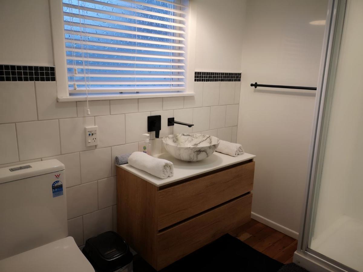 Cheerful 4 Bedroom Holiday Home 로토루아 외부 사진