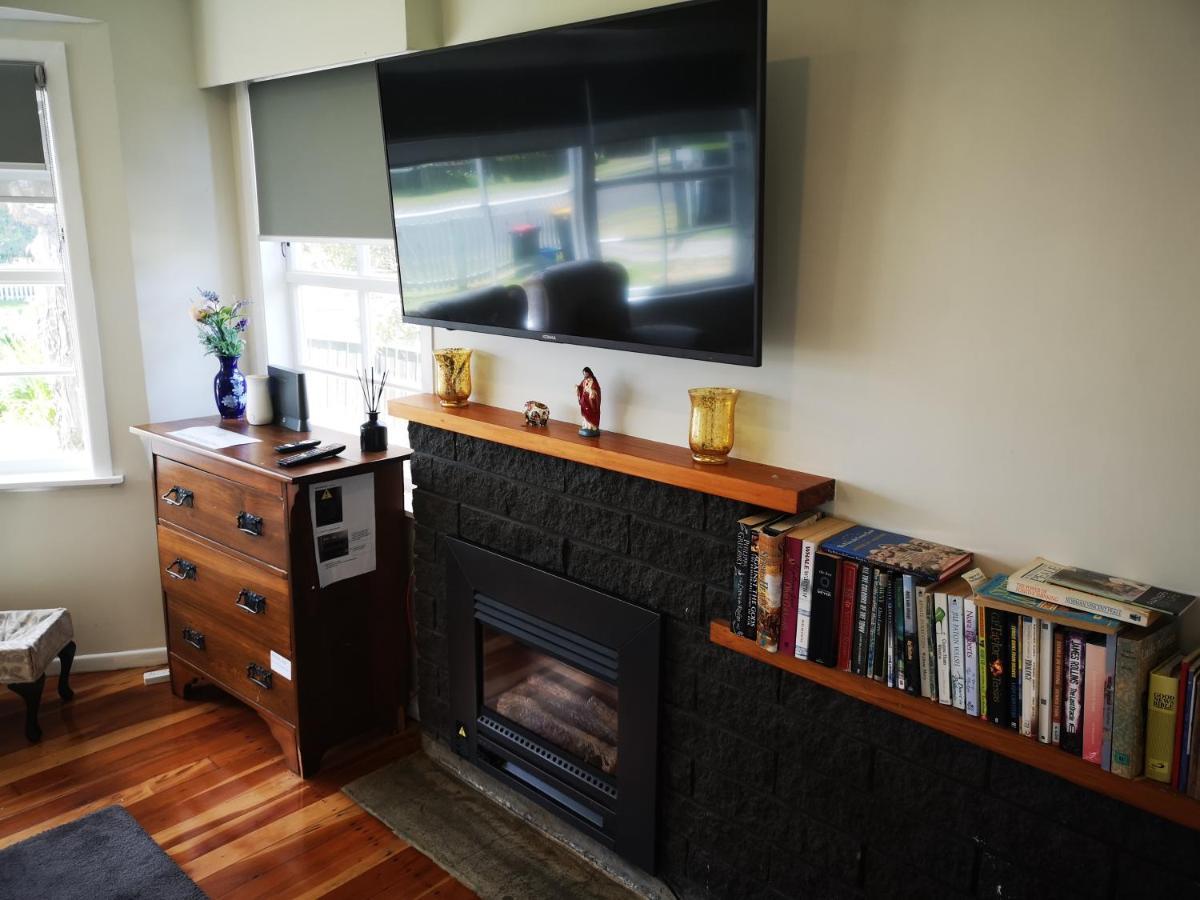 Cheerful 4 Bedroom Holiday Home 로토루아 외부 사진